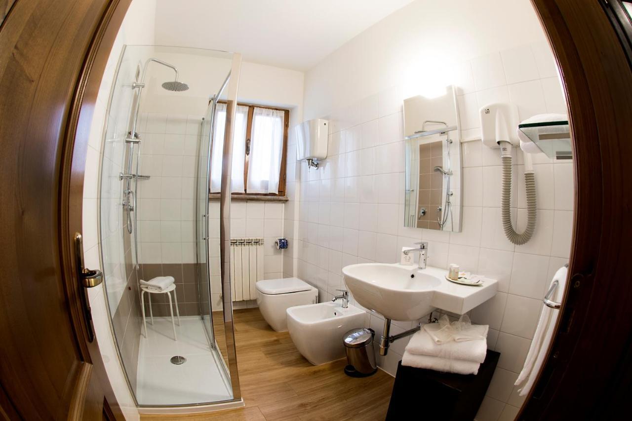 אסיסי Locanda Giustini מראה חיצוני תמונה