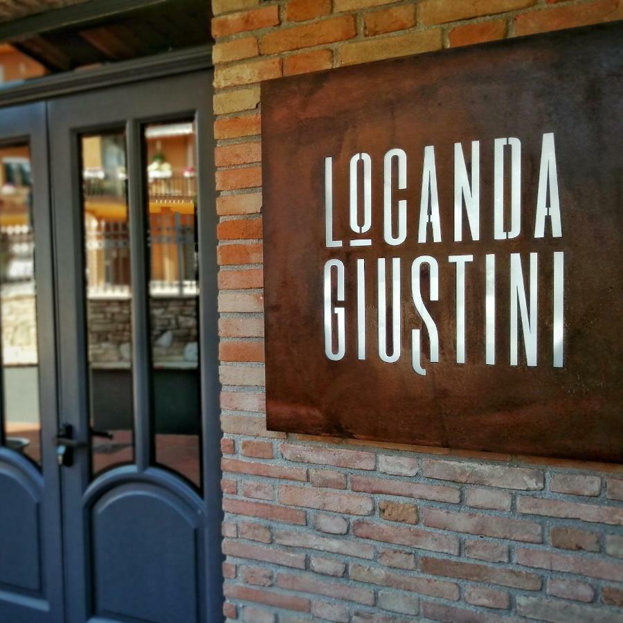 אסיסי Locanda Giustini מראה חיצוני תמונה