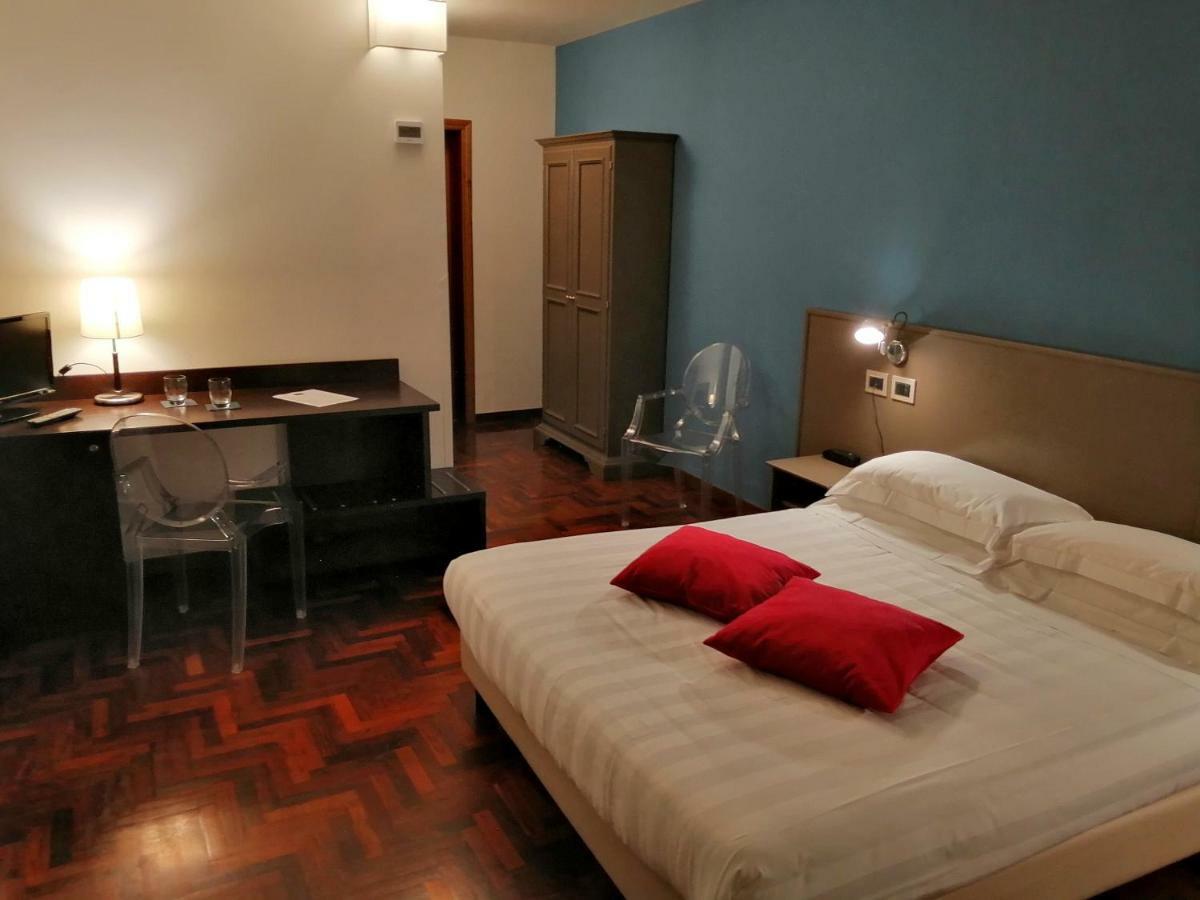 אסיסי Locanda Giustini מראה חיצוני תמונה
