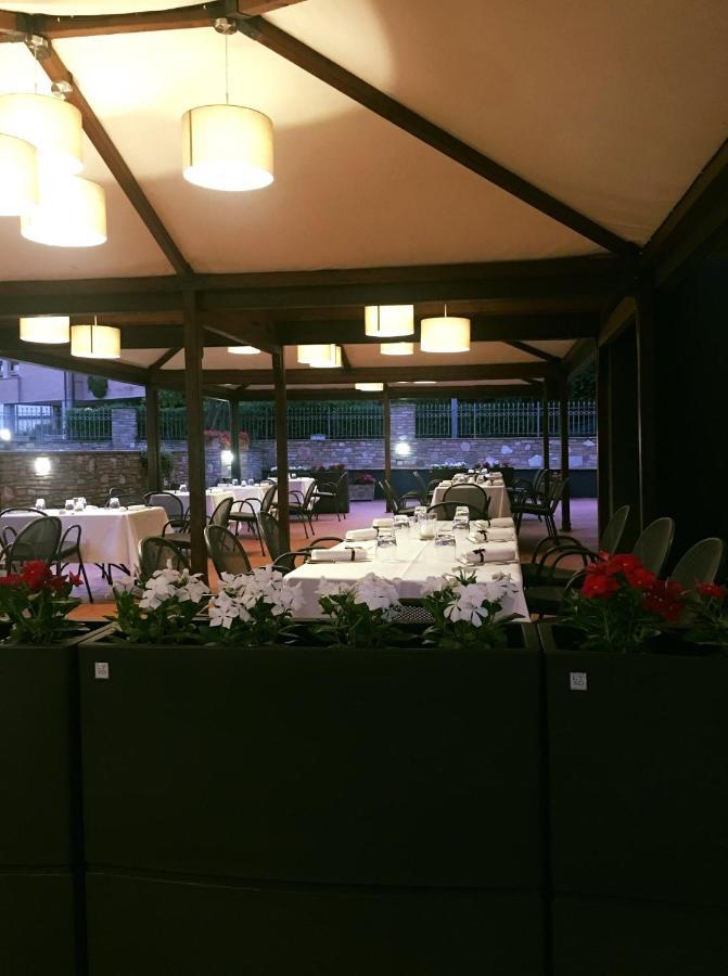 אסיסי Locanda Giustini מראה חיצוני תמונה