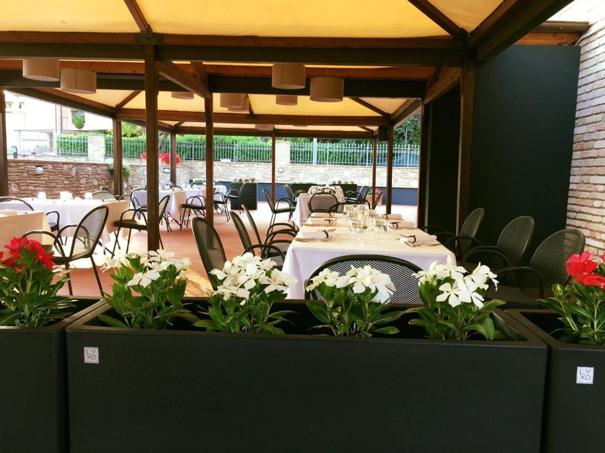 אסיסי Locanda Giustini מראה חיצוני תמונה